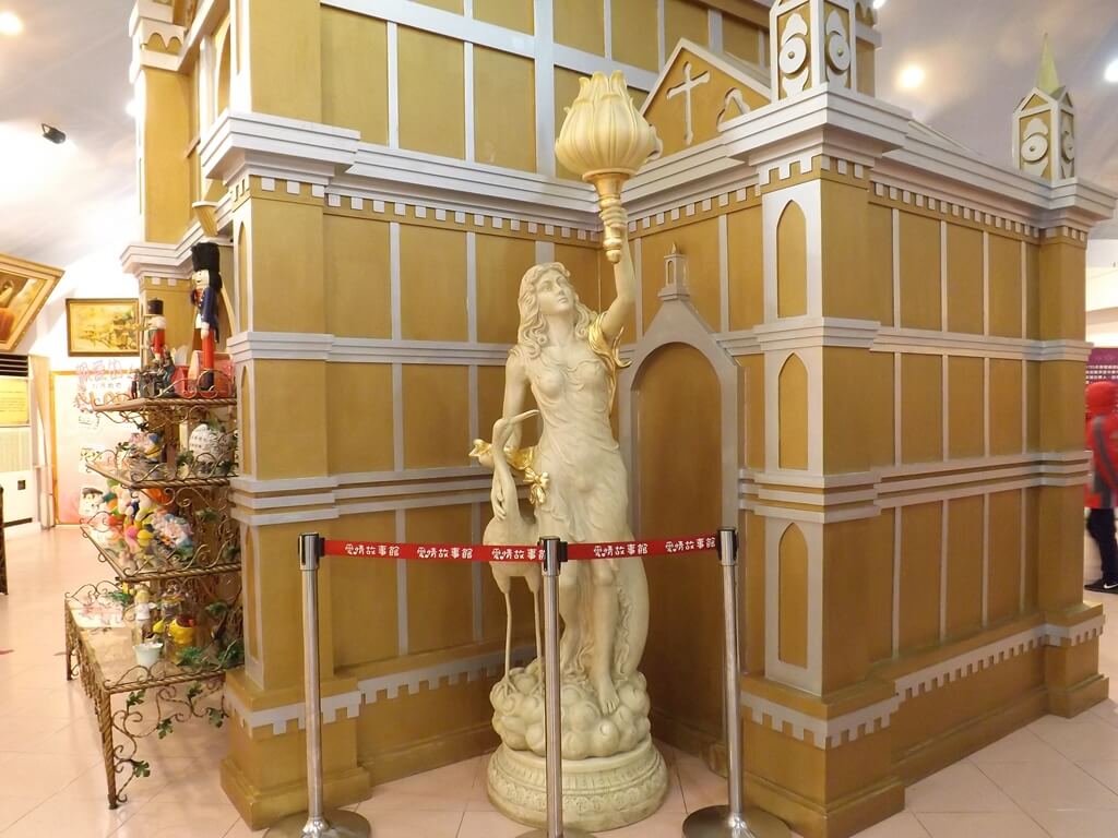 大黑松小倆口愛情故事館（已拆除）的圖片：歐洲女神像