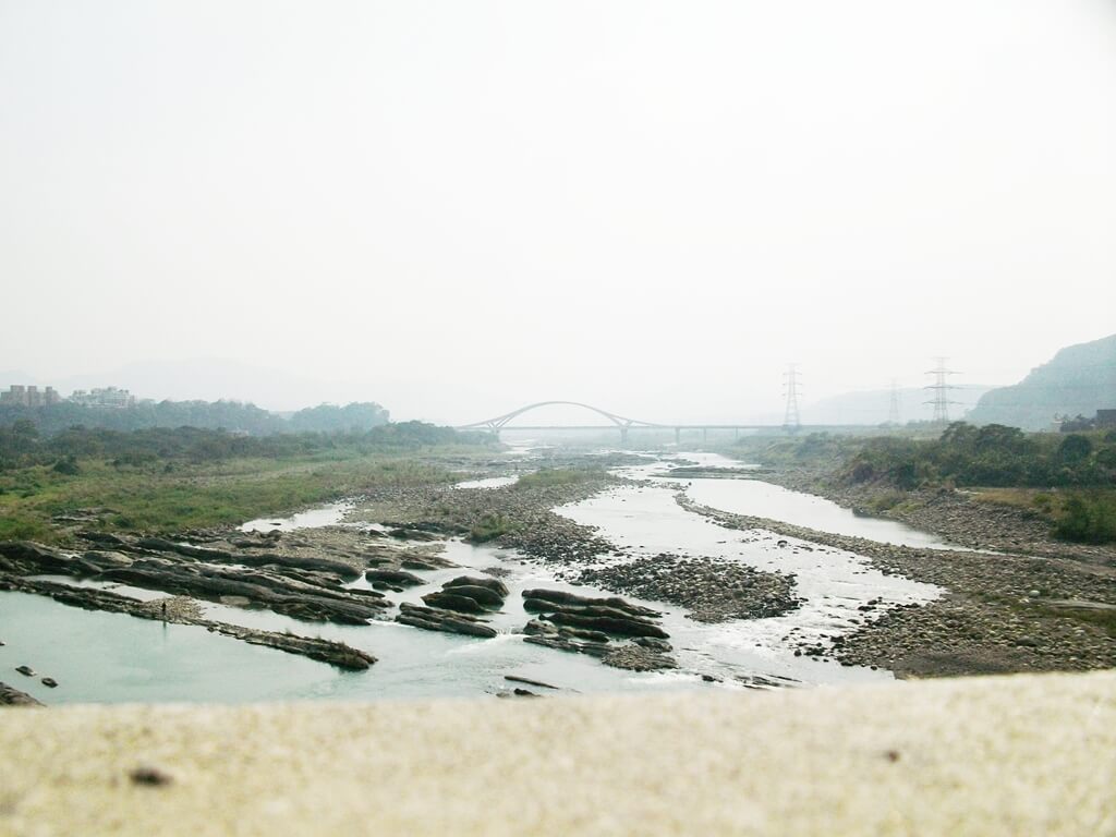 大溪橋的圖片：遠眺崁津大橋