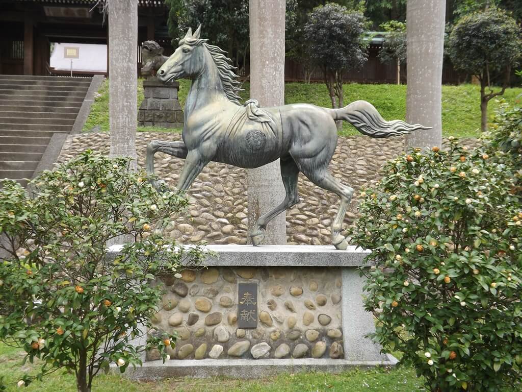 桃園市忠烈祠暨神社文化園區的圖片：銅馬