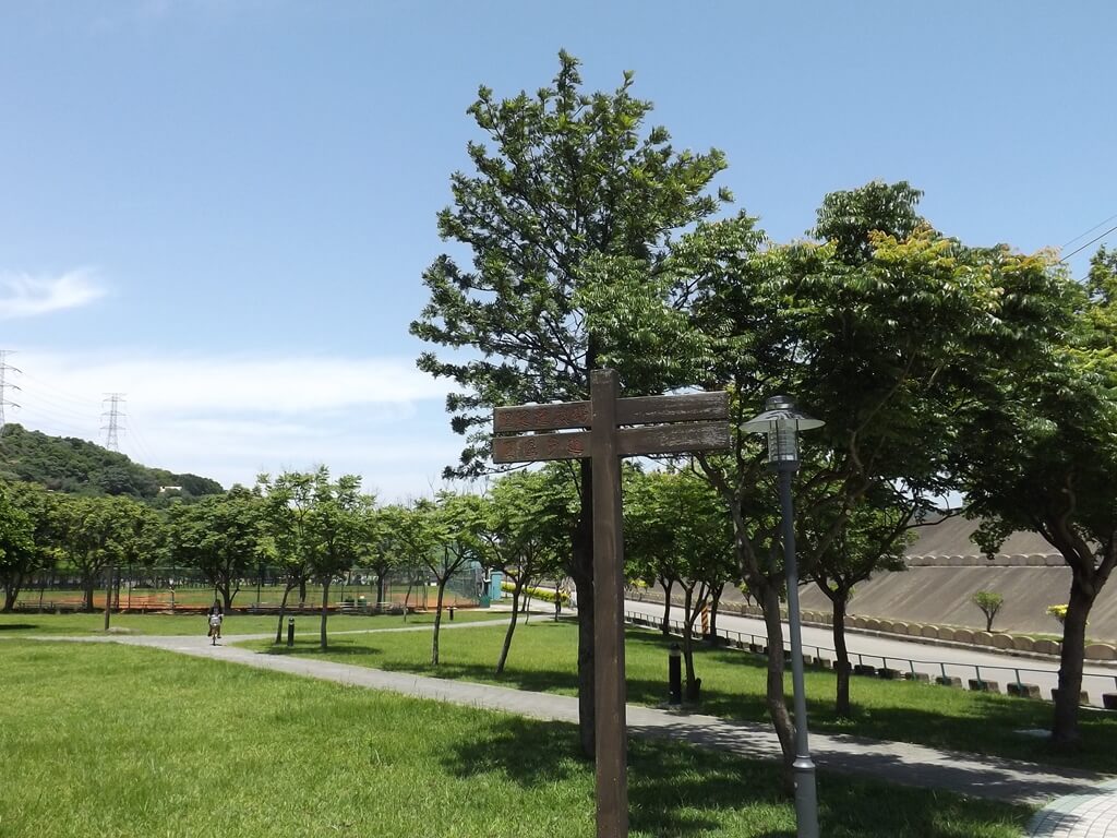 大溪河濱公園的圖片：公園指標