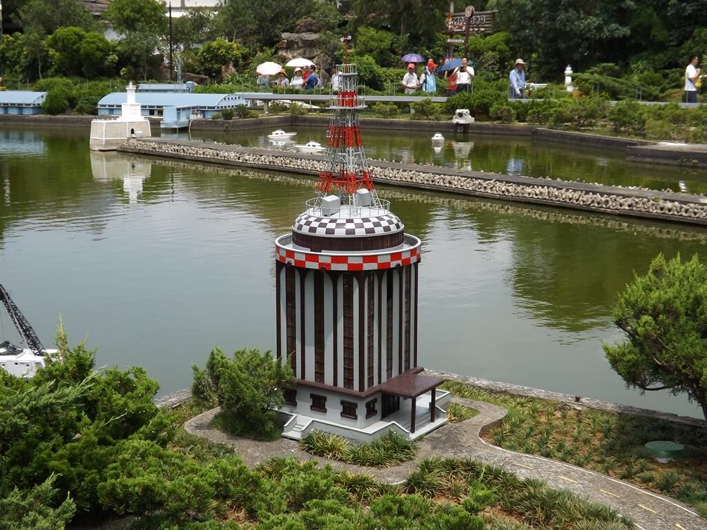 小人國主題樂園的圖片：臺中港信號台模型