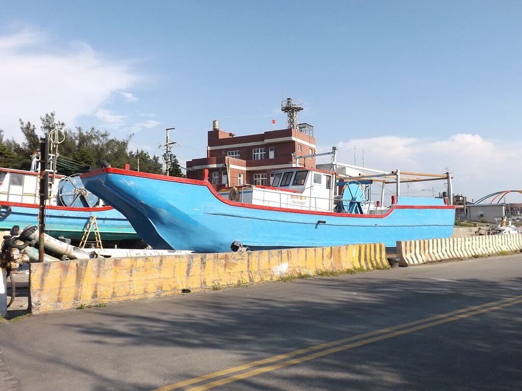永安漁港的圖片：岸上的漁豐888號漁船