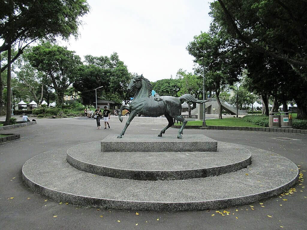 二二八和平紀念公園的圖片：馬銅像