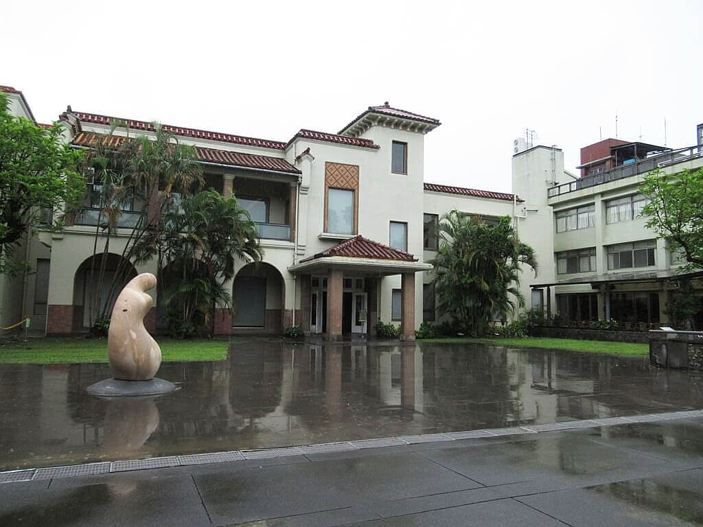 台北二二八紀念館的圖片：風雨中的紀念館