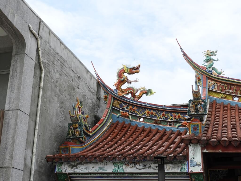 桃園文昌宮的圖片：屋頂上的龍（123655655）