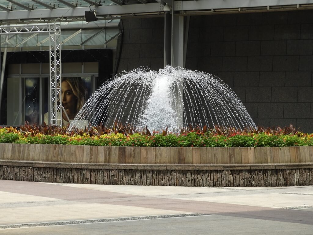 Big City 遠東巨城購物中心的圖片：噴水池造景