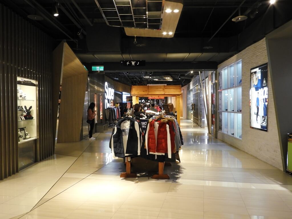 大江購物中心 MetroWalk的圖片：逛街走道（123656563）