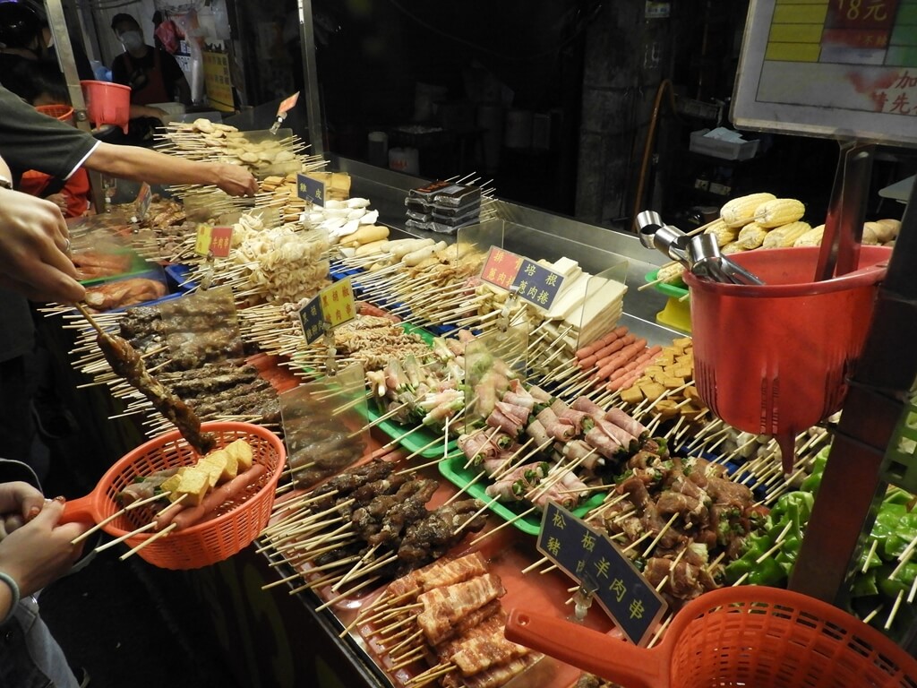 板橋湳雅觀光夜市（南雅夜市）的圖片：烤肉串
