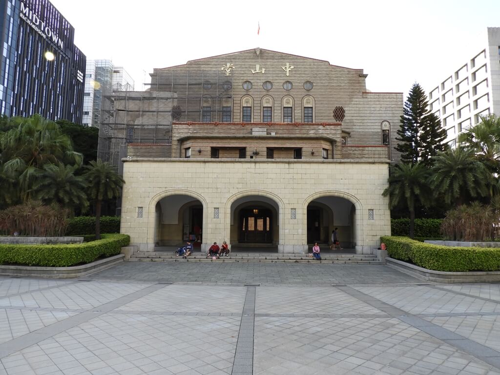 臺北市中山堂（台北公會堂）的圖片：中山堂正面建築外觀