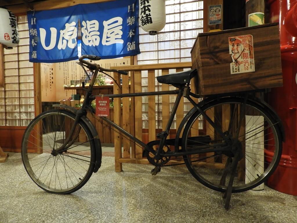 日藥本舖博物館西門館的圖片：早年的腳踏車圖二