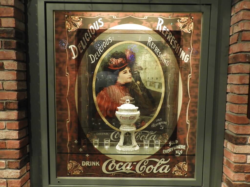 可口可樂世界（桃園可口可樂觀光工廠）的圖片：傑柯藥局場景，每杯 5 美分，賣到任何地方