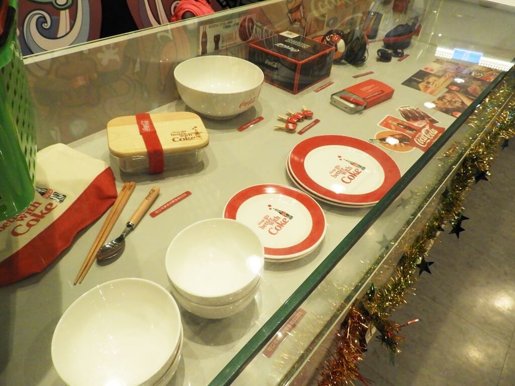 可口可樂世界（桃園可口可樂觀光工廠）的圖片：碗盤、筷子