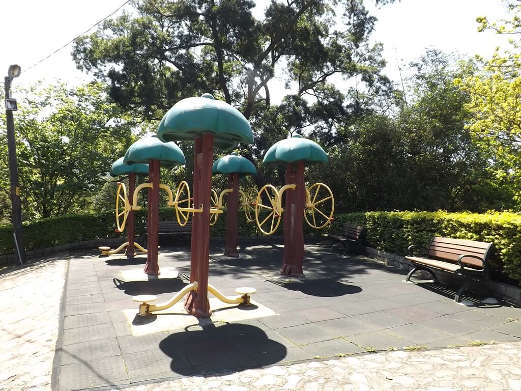 楊梅貴山客家文化公園的圖片：五台運動器材