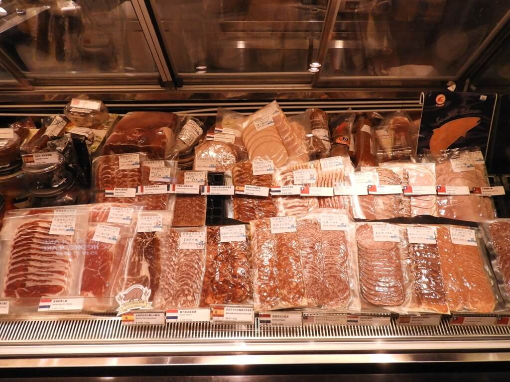 京站時尚廣場 Q Square的圖片：歐式進口加工肉品、火腿、培根、香腸