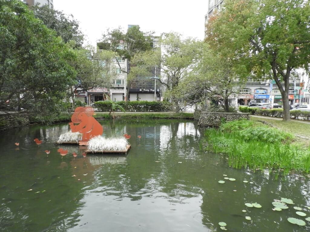 新瓦屋客家文化園區（保存區）的圖片：生態水池及造景