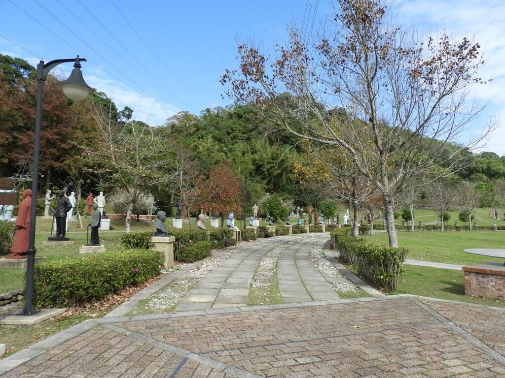 慈湖陵寢（前慈湖）的圖片：慈湖蔣公銅像公園（123658912）