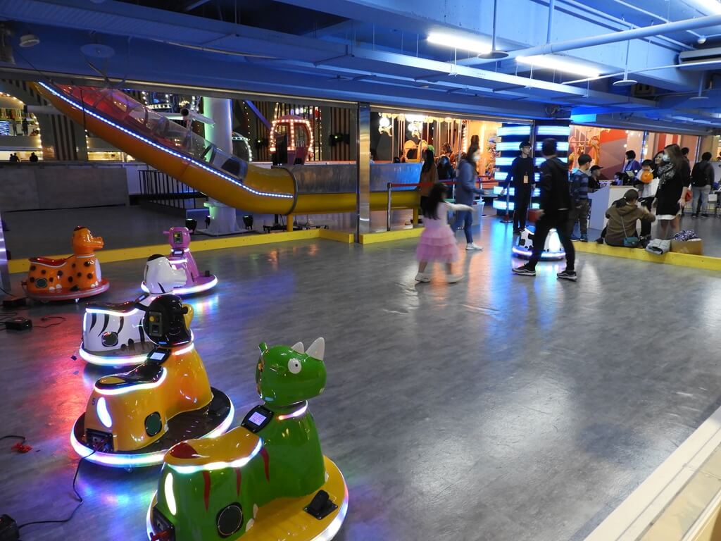 ATT e Life（原 ATT 4 Recharge）已結束營業的圖片：七樓的兒童遙遙遊樂設施