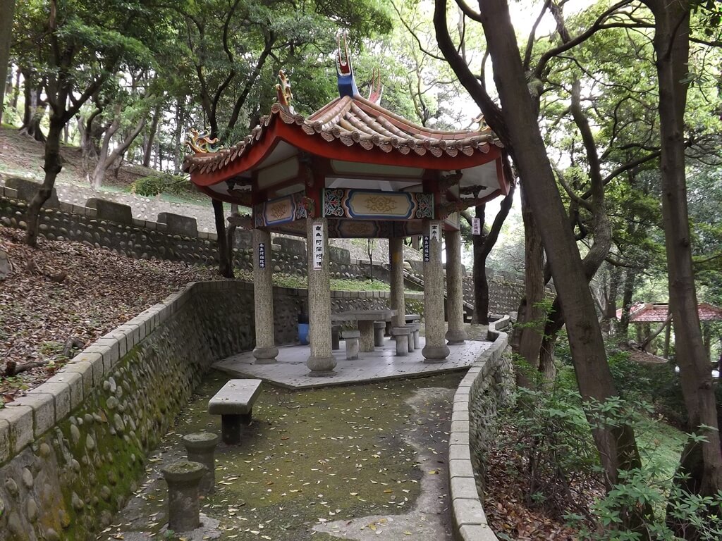 壽山巖觀音寺的圖片：公園涼亭（123659935）