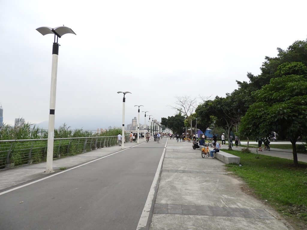 延平河濱公園（台北市）的圖片：河岸走道及自行車道（123660680）