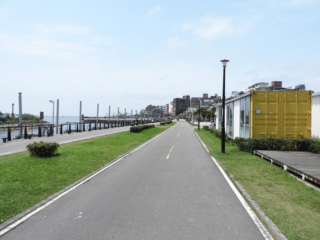 淡水金色水岸的圖片：淡水金色水岸自行車道（123660969）