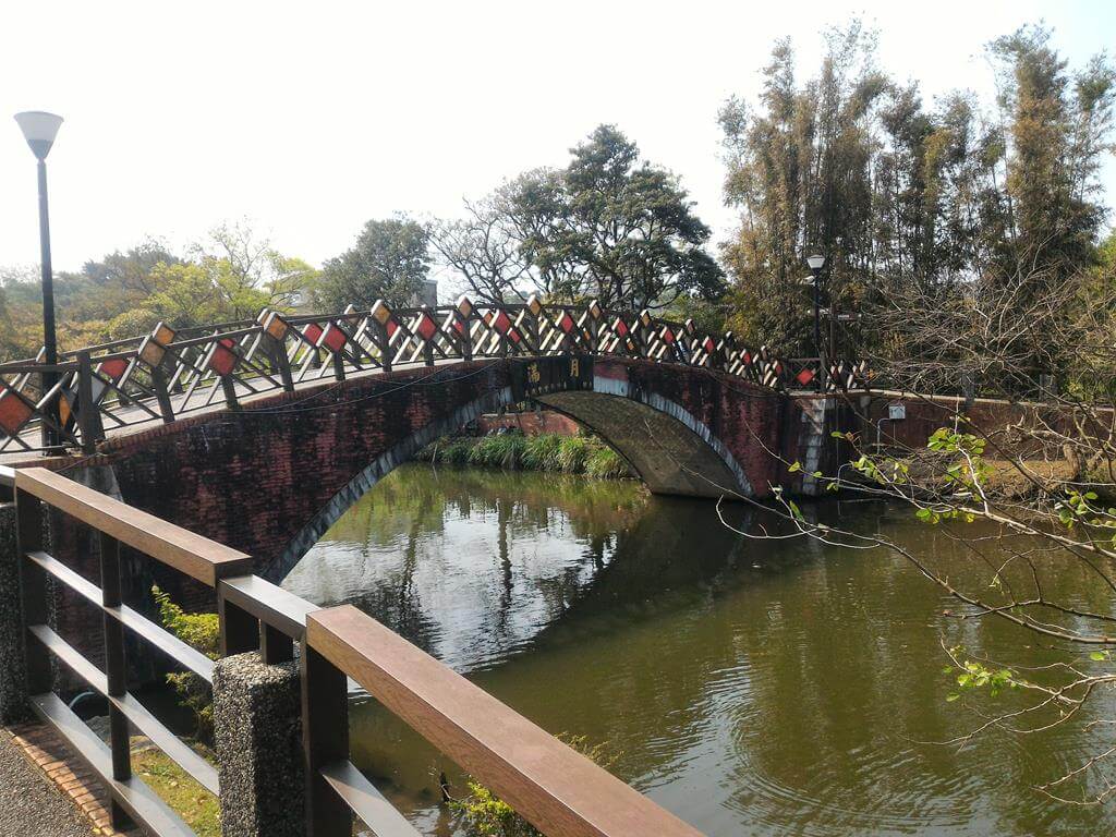 龍潭觀光大池（龍潭大池）的圖片：第104張照片－滿月橋