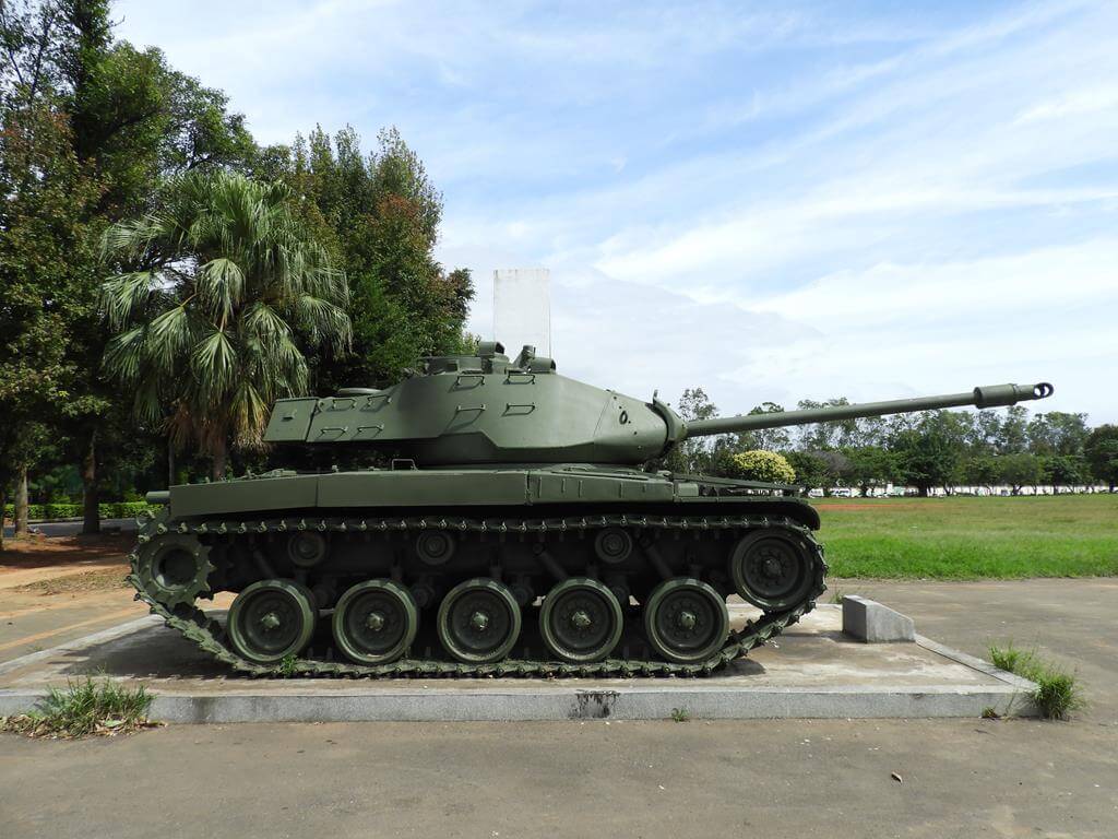 龍岡大操場的圖片：第48張照片－M41A3華克猛犬戰車側面
