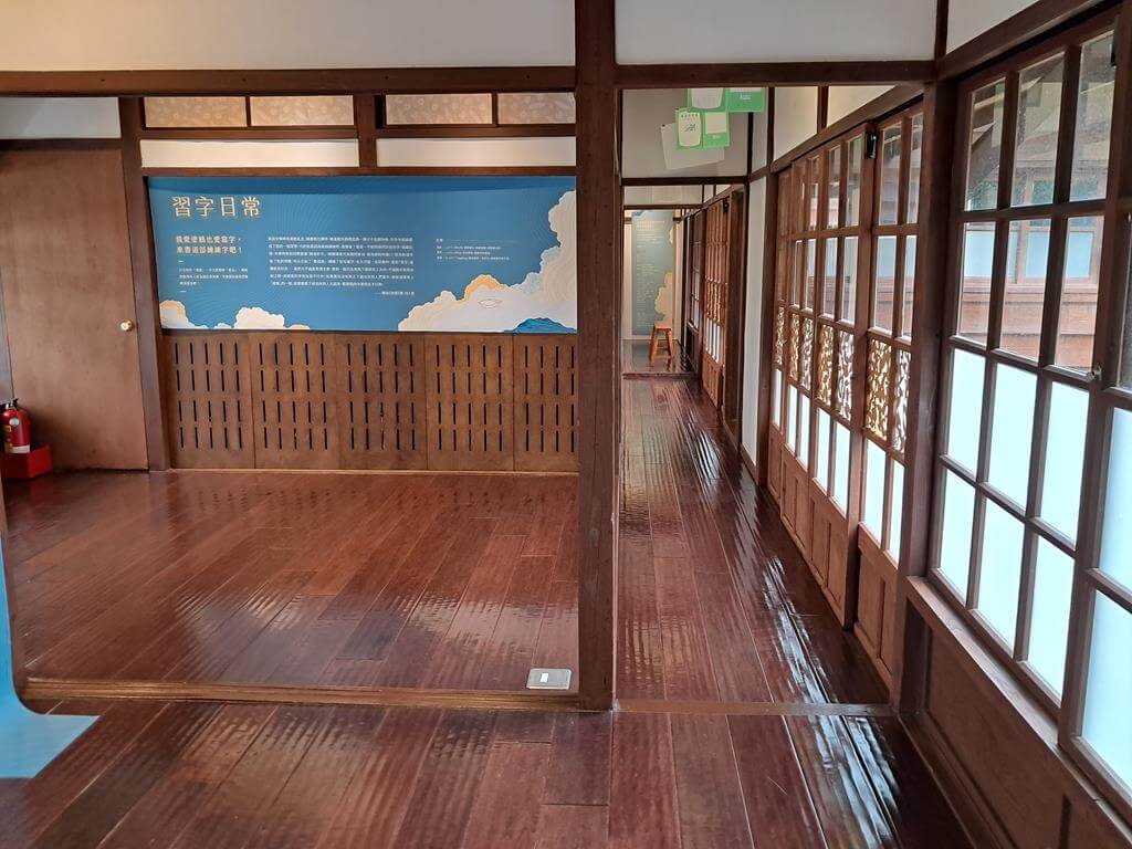 完整的日式建築室內空間